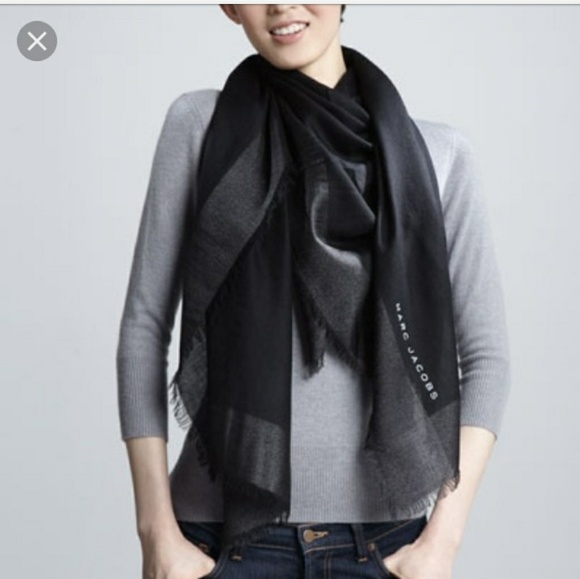 🚫 SOLD OUT🚫Marc Jacobs Target Scarf - Picture 2 of 6